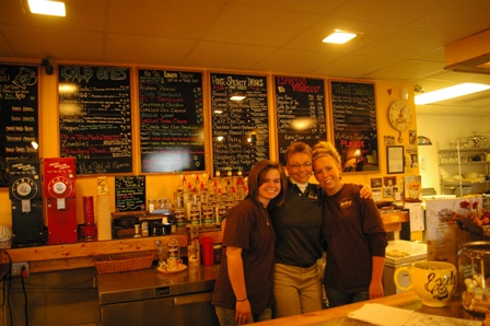 <b>Vicki & Staff at Evelyn Bay Coffee Company